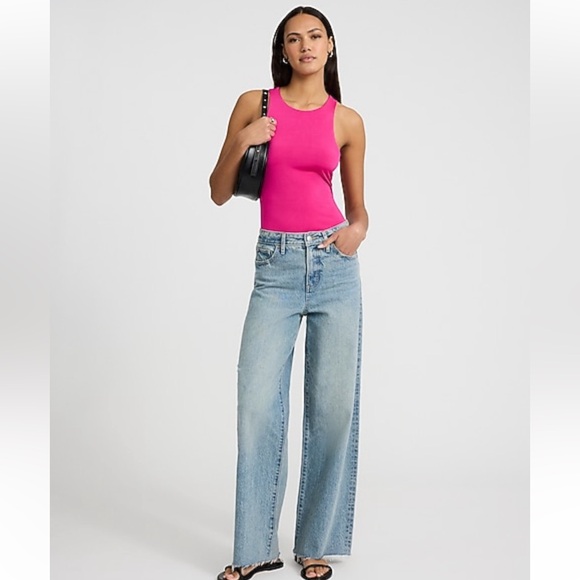 NWT Express Compression Fuchsia Bodysuit XL - Picture 4 of 6